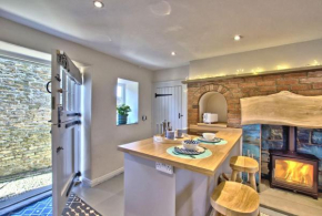 The Snug at Ruston, Cosy Dog Friendly Cottage